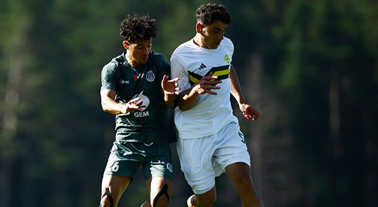 Esenler Erokspor, Al Ittihad'ı 2 golle devirdi