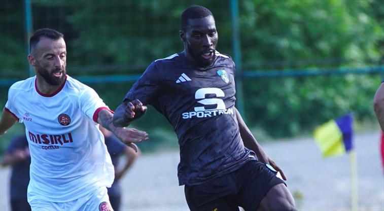 Kocaelispor ile Mısırlı.com.tr Fatih Karagümrük berabere kaldı