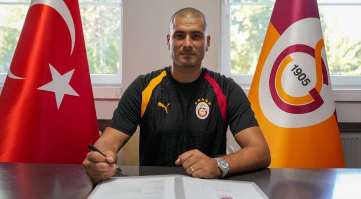 Göreve Eren Derdiyok getirildi! Galatasaray açıkladı