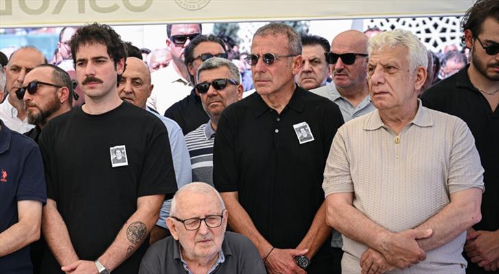 Abdullah Avcı'nın vefat eden annesi son yolculuğuna uğurlandı
