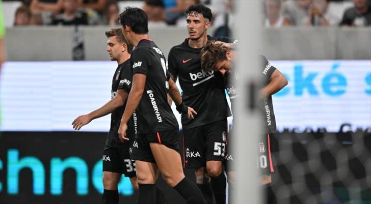 Beşiktaş, İstanbul'da tur için sahaya çıkacak