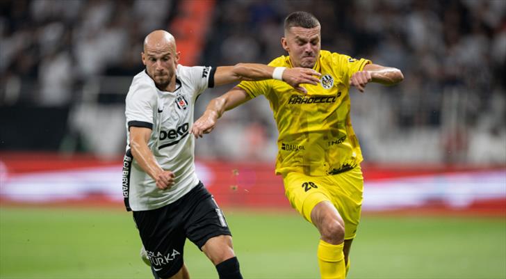 CANLI | Beşiktaş - Hradec Kralove