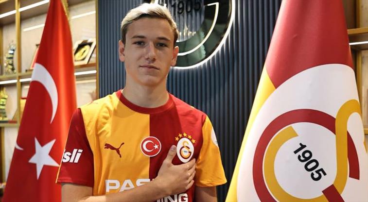 Batrakov, geldiği Galatasaray tarihine geçti