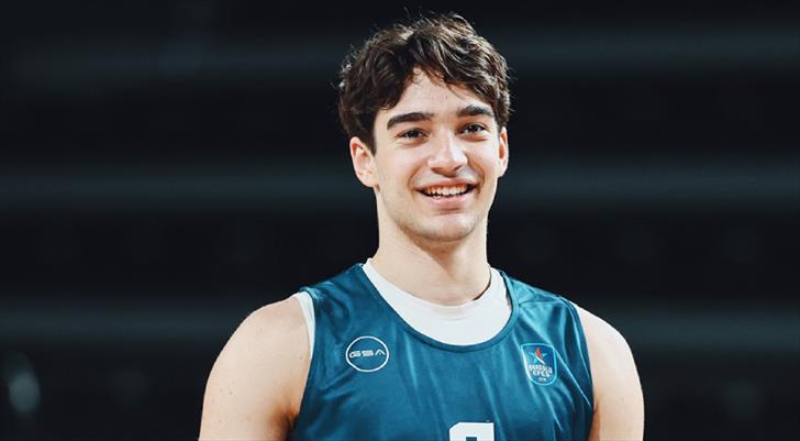 Anadolu Efes yeni sezon için 'start'ı verdi