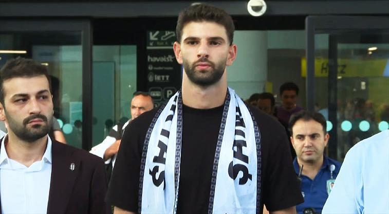 Beşiktaş ın yeni transferi İstanbul a geldi