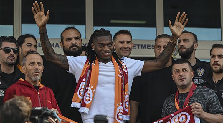 Galatasaray, yaz transfer döneminde gençlere yöneldi